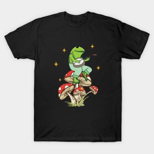 Vintage Frog Playing Banjo Sitting On Toadstool Mushrooms T-Shirt